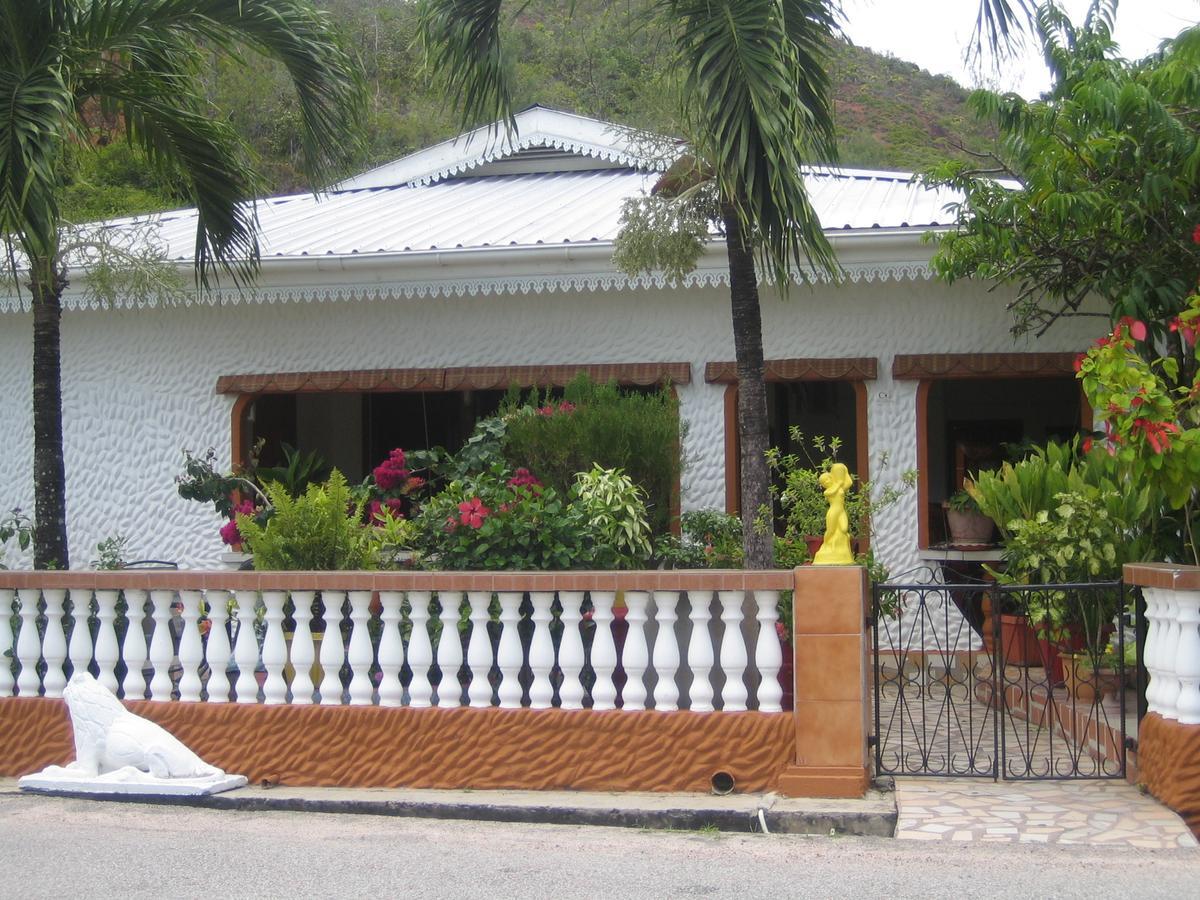 Villa Milou Baie Sainte Anne エクステリア 写真